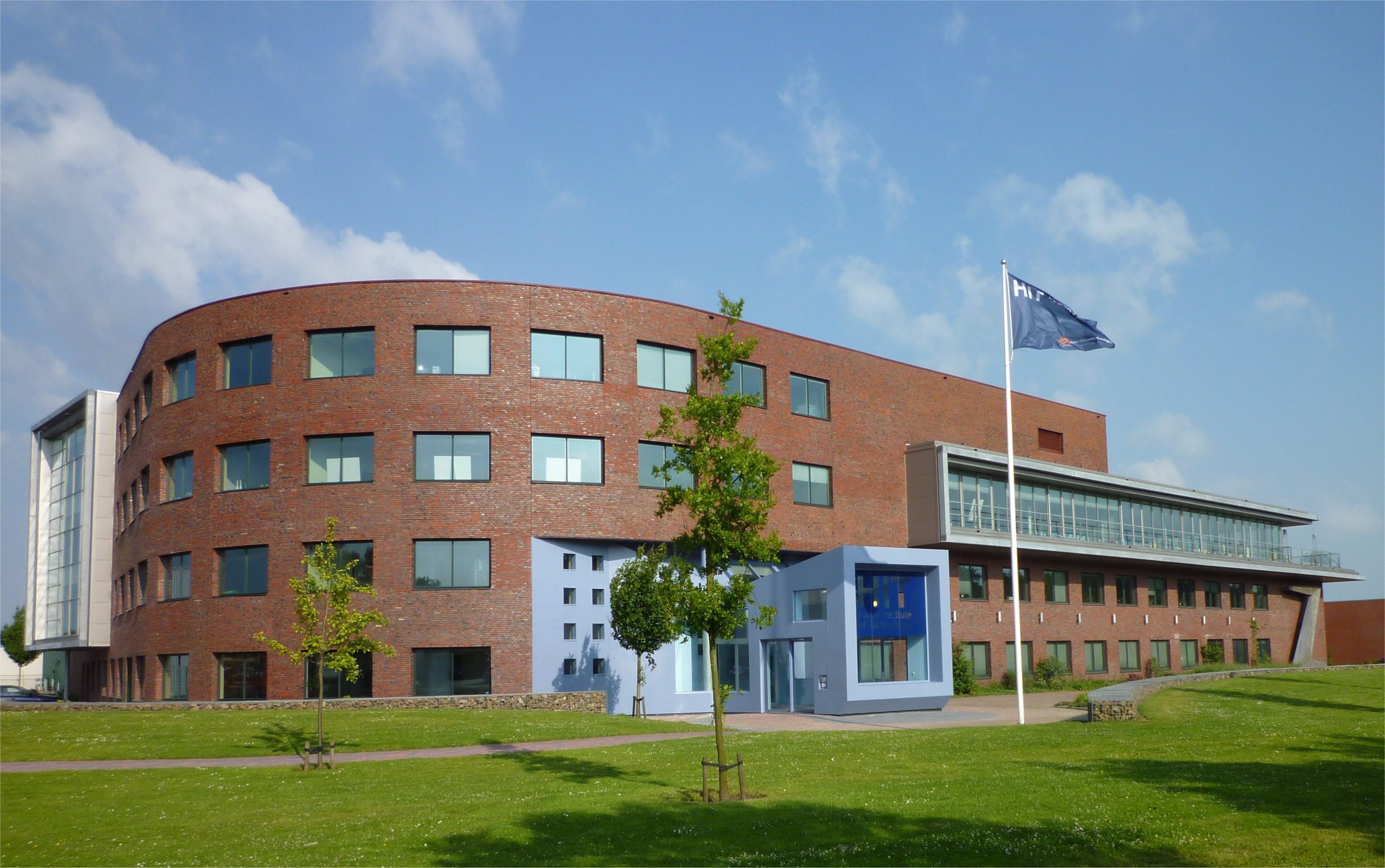 schoolgebouw-hanze-institute-of-technology[1]